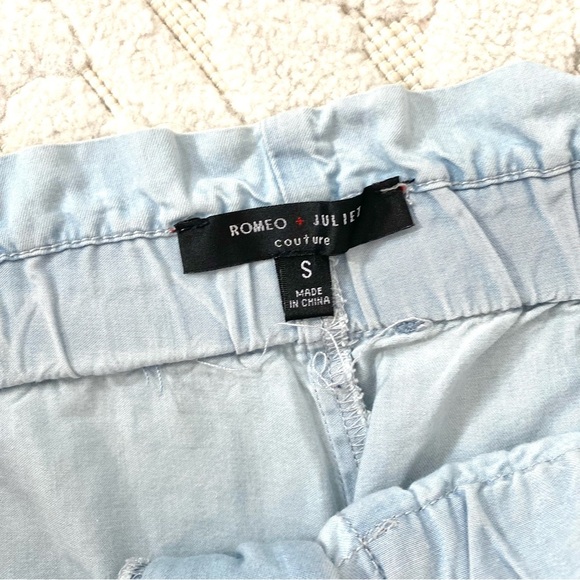 Romeo Juliet Couture Light Blue Front Tie Women's Paper bag Shorts size S - Picture 2 of 4
